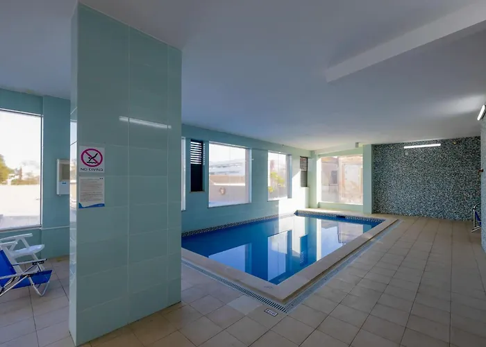 Apartament Quinta Palmeiras 215 *