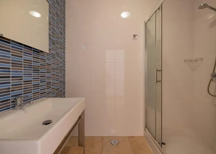 Apartament Quinta Palmeiras 215 *