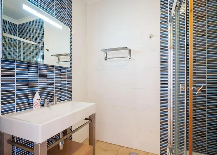 Apartament Quinta Palmeiras 215 *