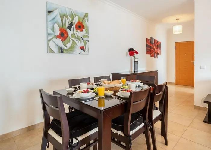 Quinta Palmeiras 215